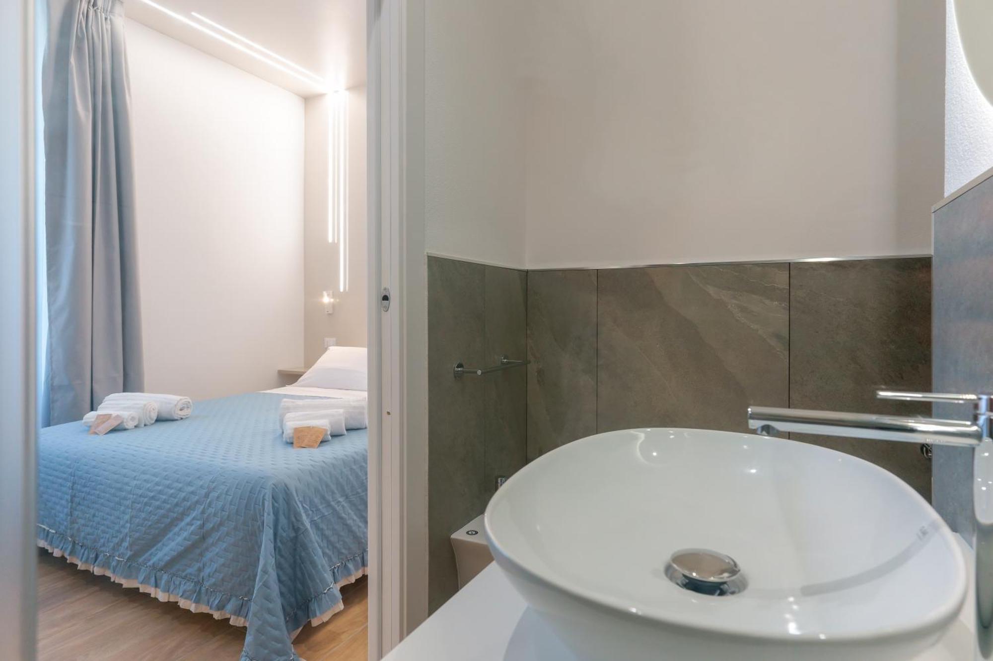 Aqua Comfort Rooms - Eja Sardinia Cagliari Exterior photo